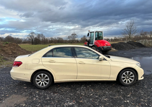 Mercedes-Benz Klasa E cena 22500 przebieg: 499000, rok produkcji 2015 z Osieczna małe 92